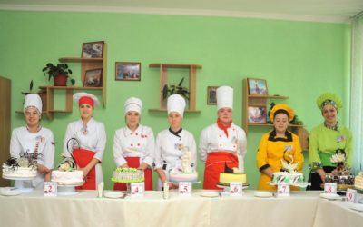 16-19 травня 2017 року на базі ДНЗ «Рівненське вище професійне училище ресторанного сервісу і торгівлі» був проведений ІІІ етап Всеукраїнського конкурсу фахової майстерності серед учнів професійно- технічних навчальних закладів за професією „Кондитер”