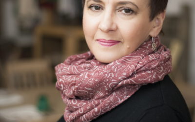 Оксана Забужко – українська письменниця, поетеса, есеїстка і публічна інтелектуалка.