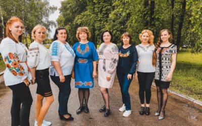 Які ж ми гарні в нашій вишиванці!