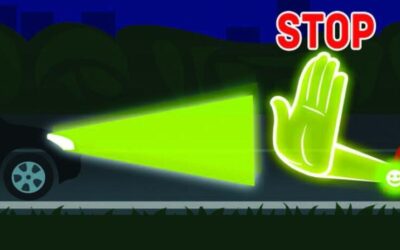 Поліція закликає людей використовувати світловідбивні елементи в одязі