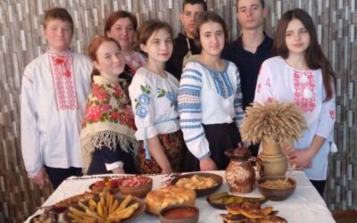    Напередодні Різдва здобувачі освіти разом з майстром виробничого навчання Ольгою КАРАСЬ готували традиційні різдвяні страви.